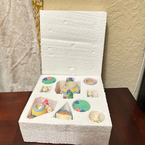 Easter Bunny 10 Pcs Tea set, a.ns Miniature Resin tea set with plates & tray. - Picture 7 of 11